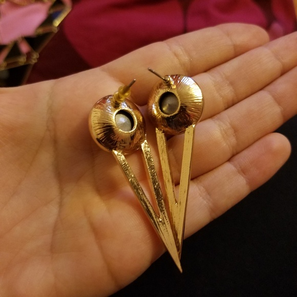 BNWT Earrings from Aldo Shoes $10 ea - Picture 2 of 8